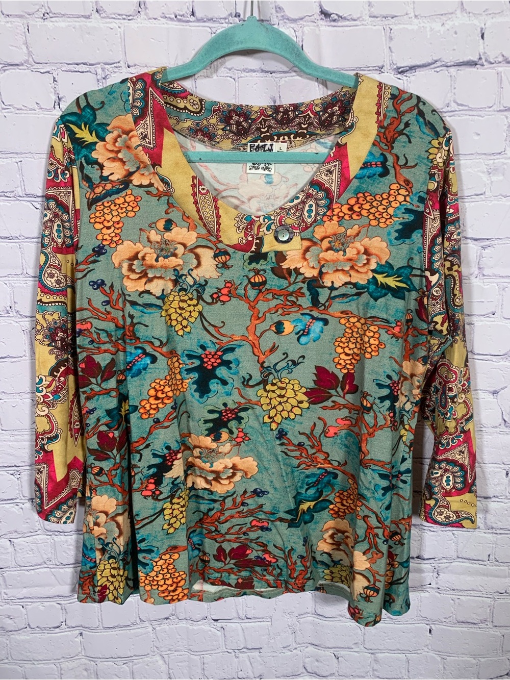 Parsley & Sage Womens 3/4 Sleeve V-Neck Top Floral Size L Artsy Lagenlook Preppy